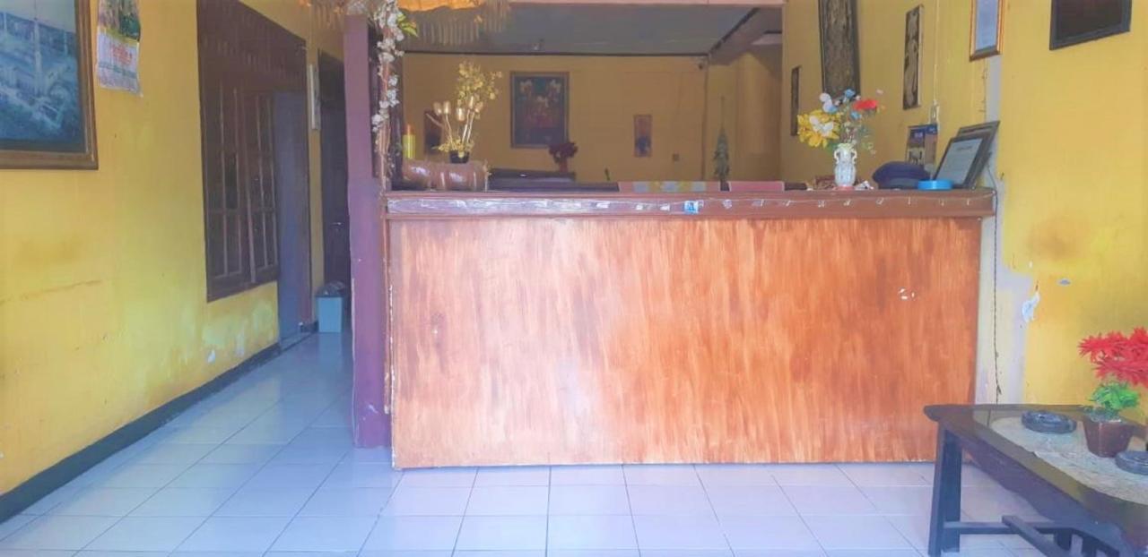 Spot On 2969 Hotel Citra Ayu Labuhan Exterior photo